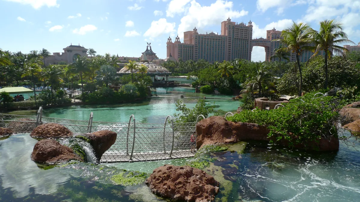 Atlantis Paradise Island scent case study